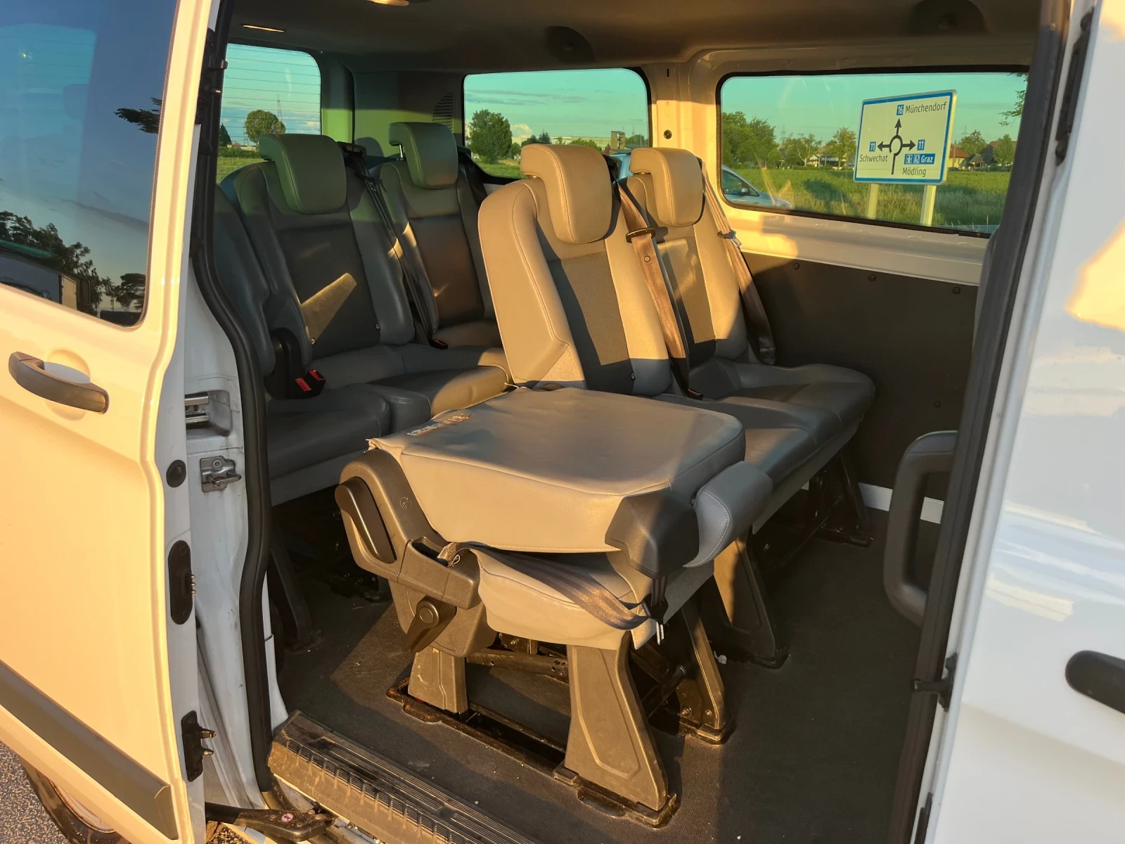 Ford Transit Custom 300 L1, снимка 10 - Автомобили и джипове - 54875267