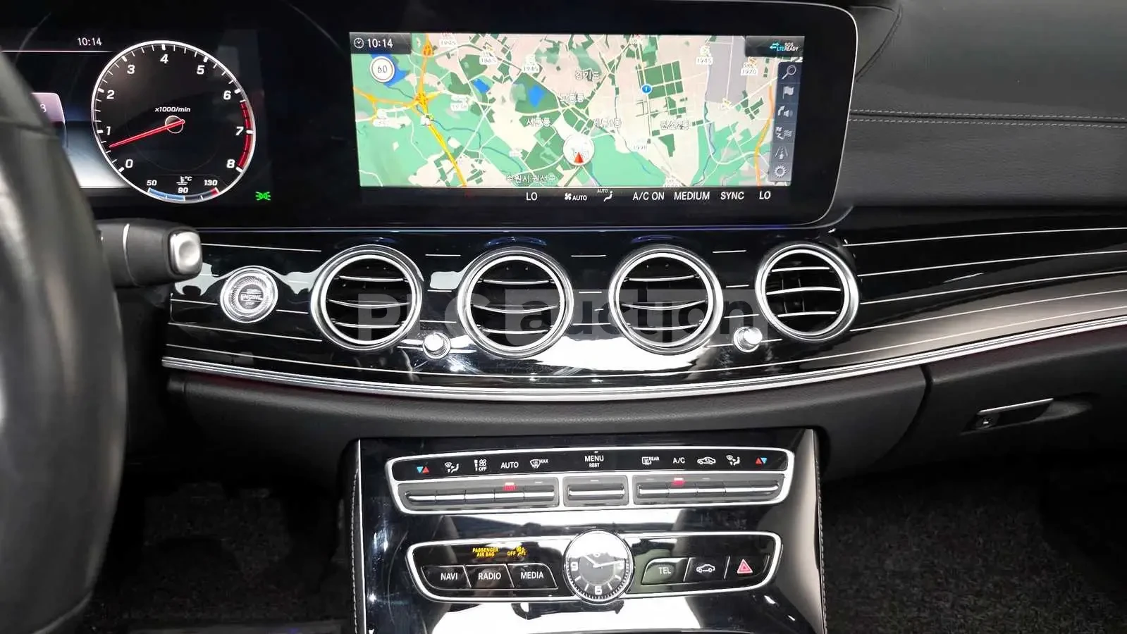 Mercedes-Benz E 450 4MATIC/ДИСТРОНИК/ОБДУХВАНЕ/ПАНОРАМА/BURMESTER/360, снимка 9 - Автомобили и джипове - 54916942