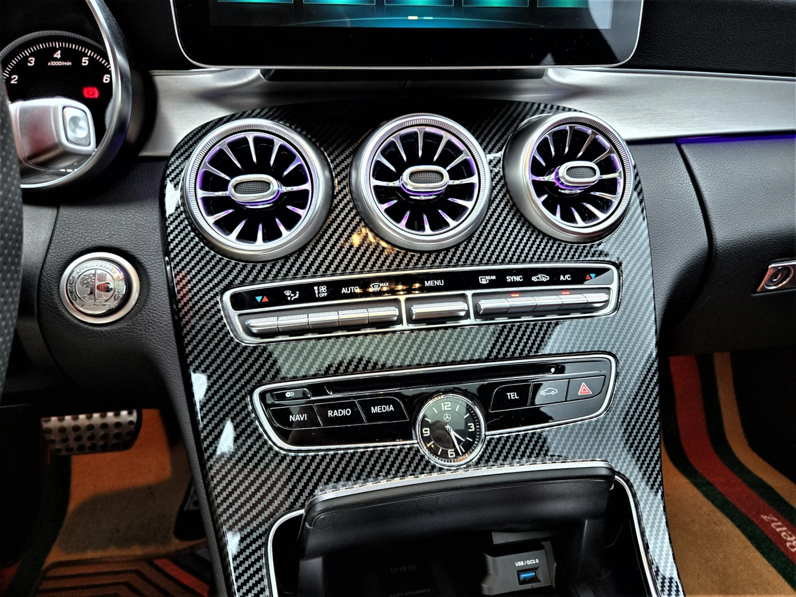 Mercedes-Benz C 200 AMG 63 CONV* HUD* EXHAUST TUNE* F1* CARBON* КРАЙНА, снимка 14 - Автомобили и джипове - 55091853