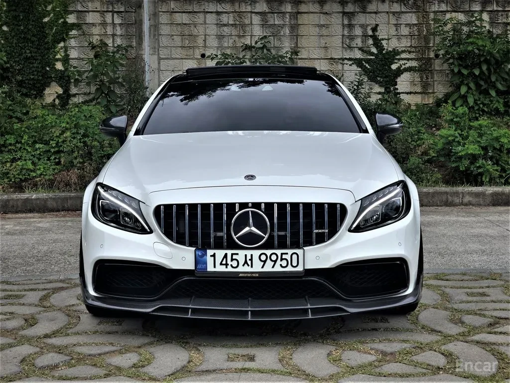 Mercedes-Benz C 200 AMG 63 CONV* HUD* EXHAUST TUNE* F1* CARBON* КРАЙНА, снимка 2 - Автомобили и джипове - 55091853