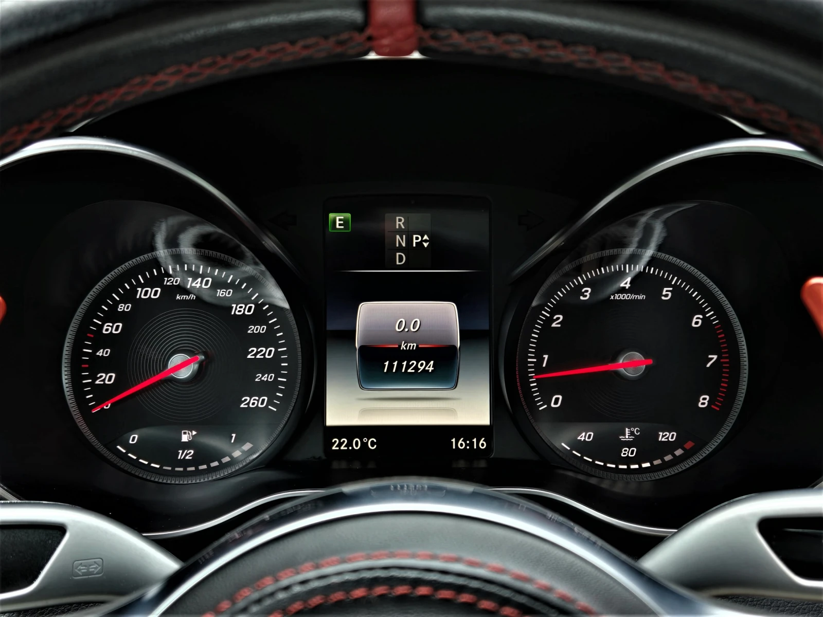 Mercedes-Benz C 200 AMG 63 CONV* HUD* EXHAUST TUNE* F1* CARBON* КРАЙНА, снимка 8 - Автомобили и джипове - 55091853