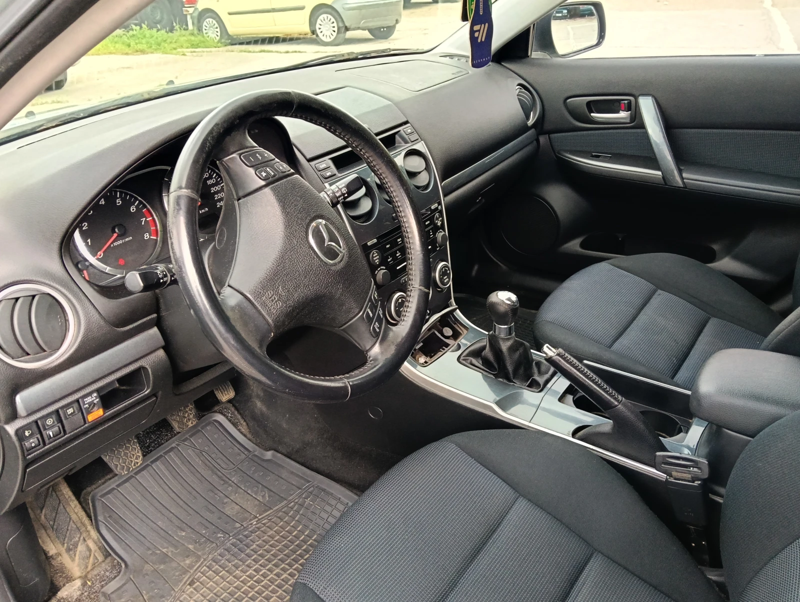 Mazda 6 2.0 ������, ������, 6 �������� | Mobile.bg � ����������� 8