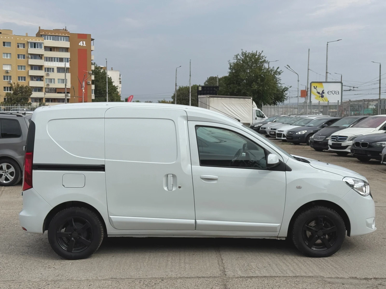 Dacia Dokker 1.6 ГАЗ ЕВРО 6, снимка 3 - Автомобили и джипове - 55630575