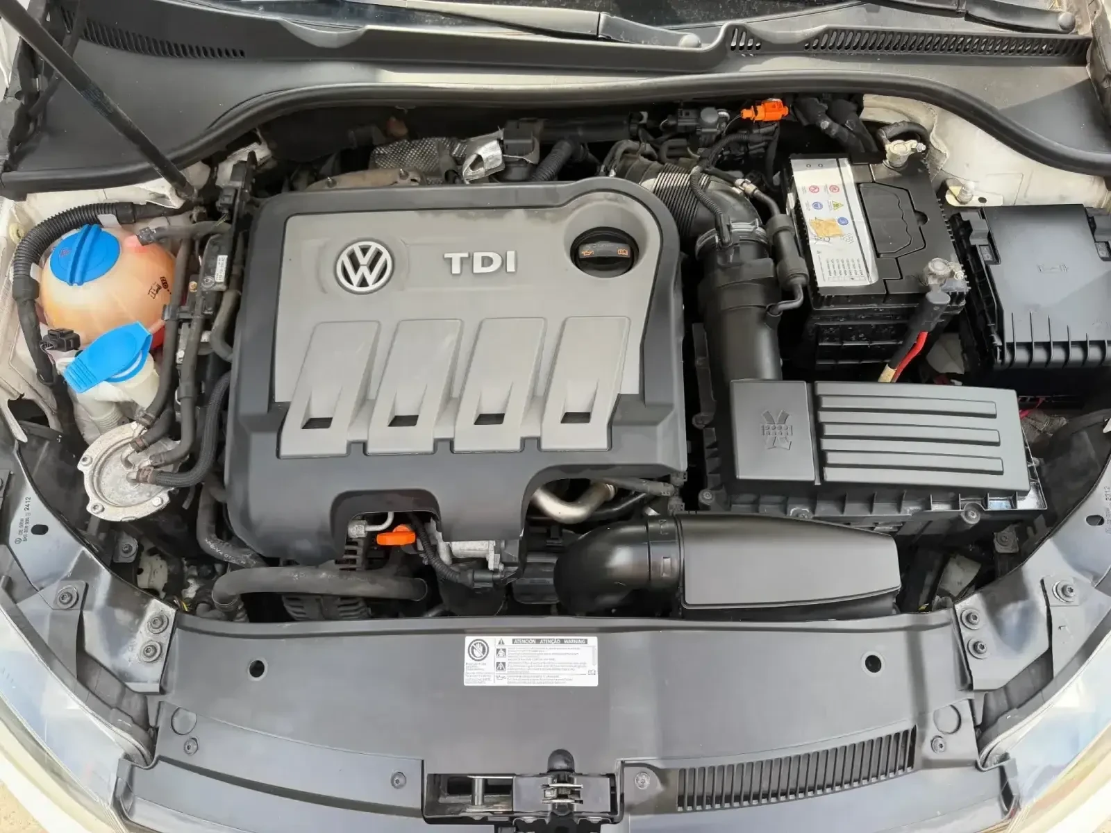 VW Golf 2.0TDI, снимка 11 - Автомобили и джипове - 55930493