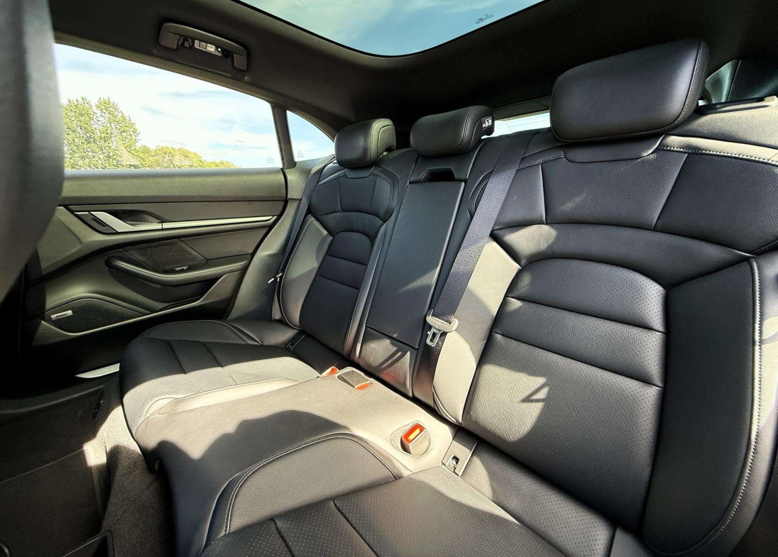 Porsche Taycan 4 Cross Turismo 105kWh, снимка 7 - Автомобили и джипове - 56254676