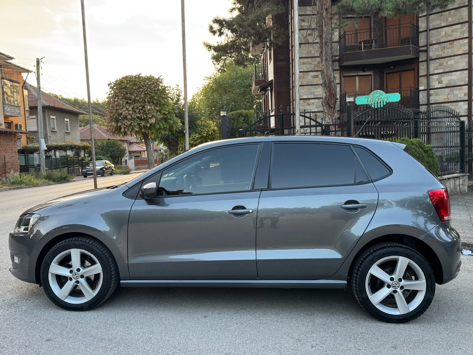 VW Polo HIGHLINE, снимка 6 - Автомобили и джипове - 56367842