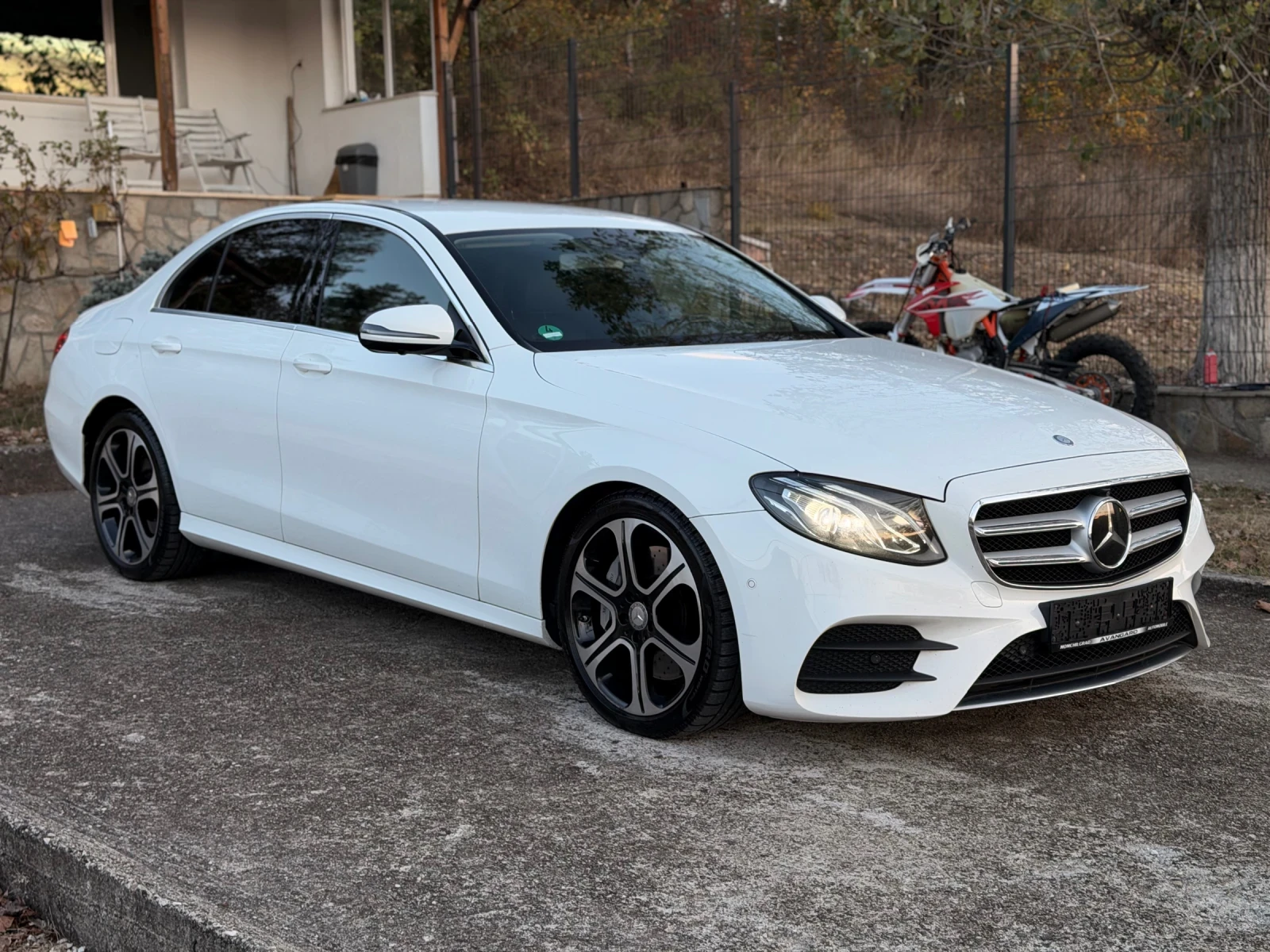 Mercedes-Benz E 350 AMG DISTRONIK 360KAMERA OBDUHVANE | Mobile.bg � ����������� 3