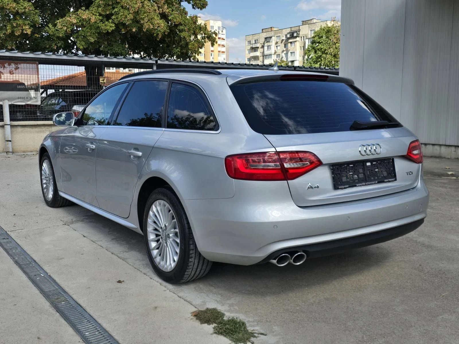 Audi A4 2.0TDI LED, снимка 3 - Автомобили и джипове - 56613629