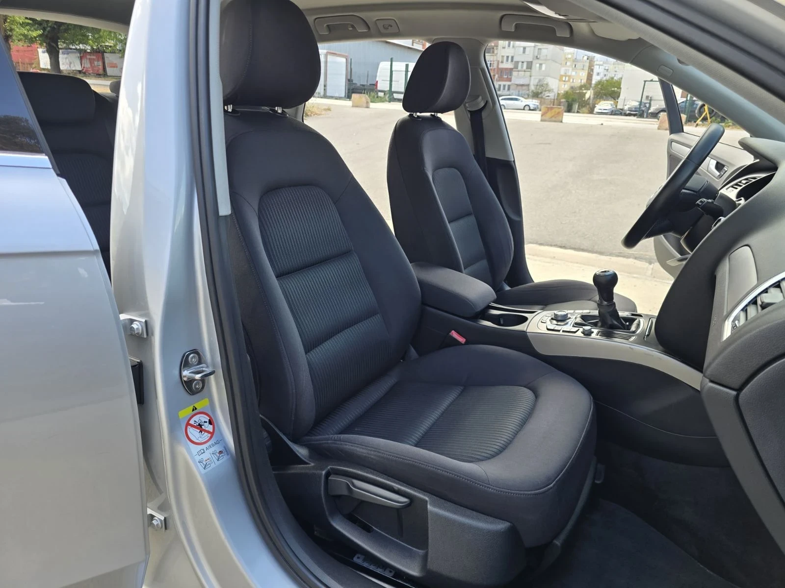 Audi A4 2.0TDI LED, снимка 16 - Автомобили и джипове - 56613629