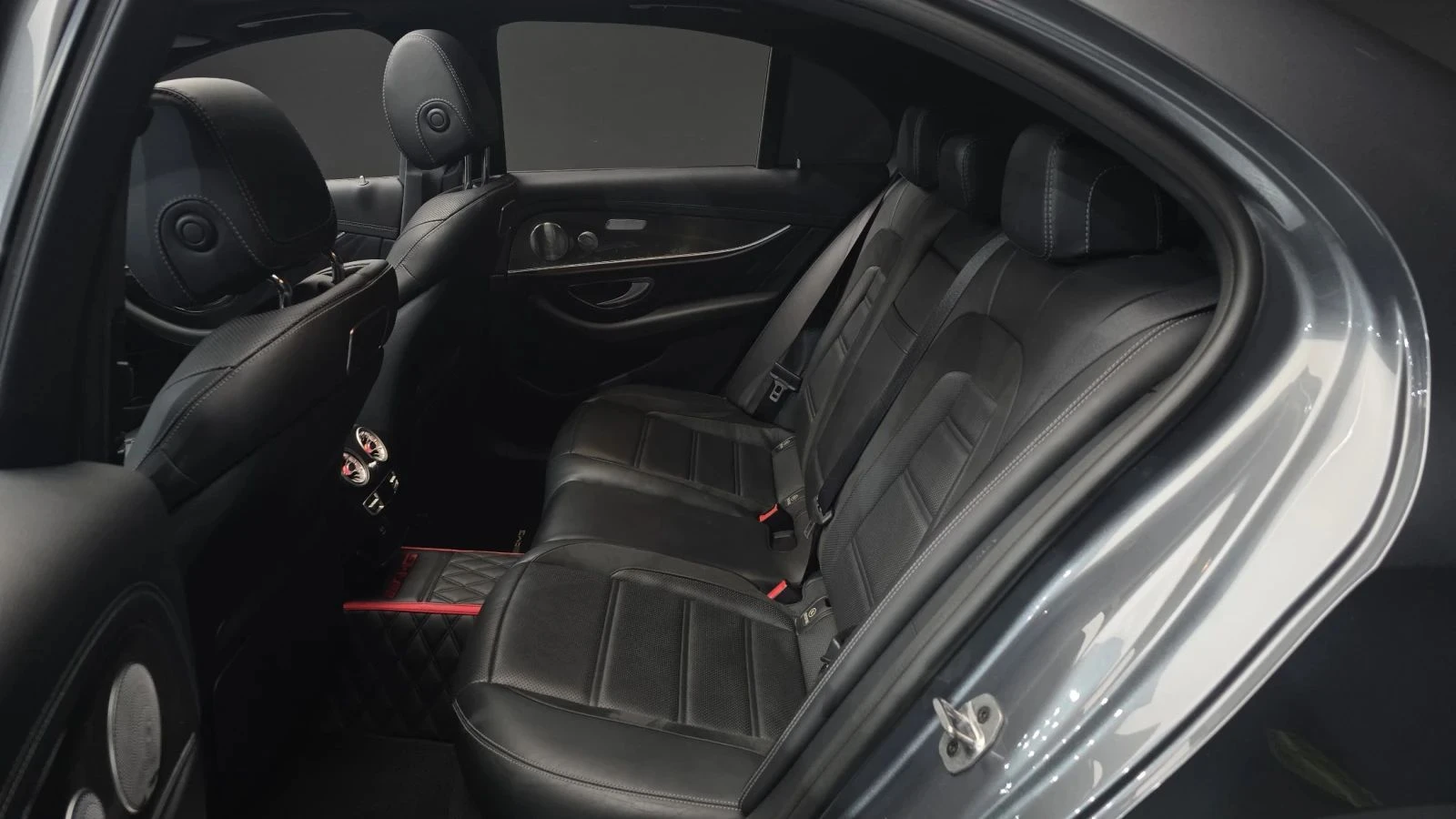 Mercedes-Benz E 53 AMG, снимка 12 - Автомобили и джипове - 56688080