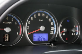 Hyundai Santa fe 2.7 БЕНЗИН\ГАЗ, снимка 9