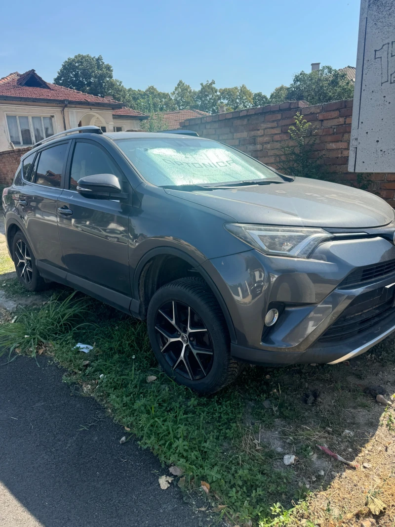 Toyota Rav4 Подгрев / Keyless, снимка 2 - Автомобили и джипове - 47317274