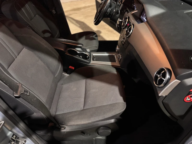 Mercedes-Benz GLK Facelift , снимка 13 - Автомобили и джипове - 52297300