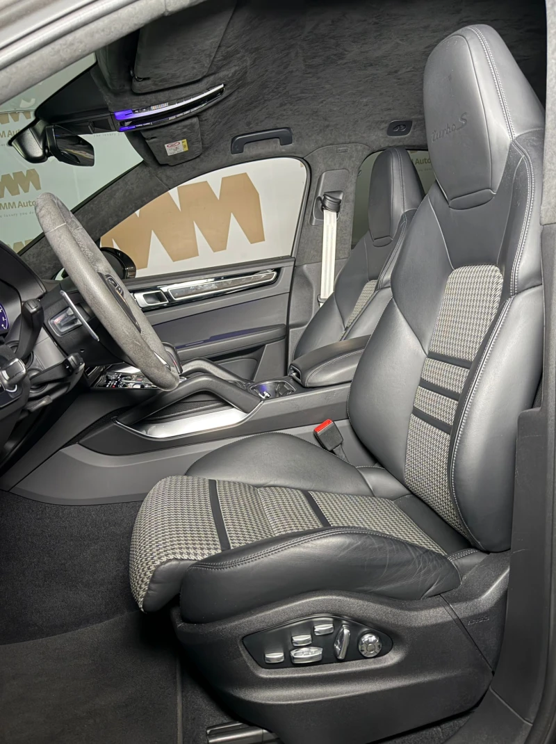 Porsche Cayenne TurboS* E-Hybrid* GT pack* Ceramic* Carbon* Chron, снимка 8 - Автомобили и джипове - 52393425