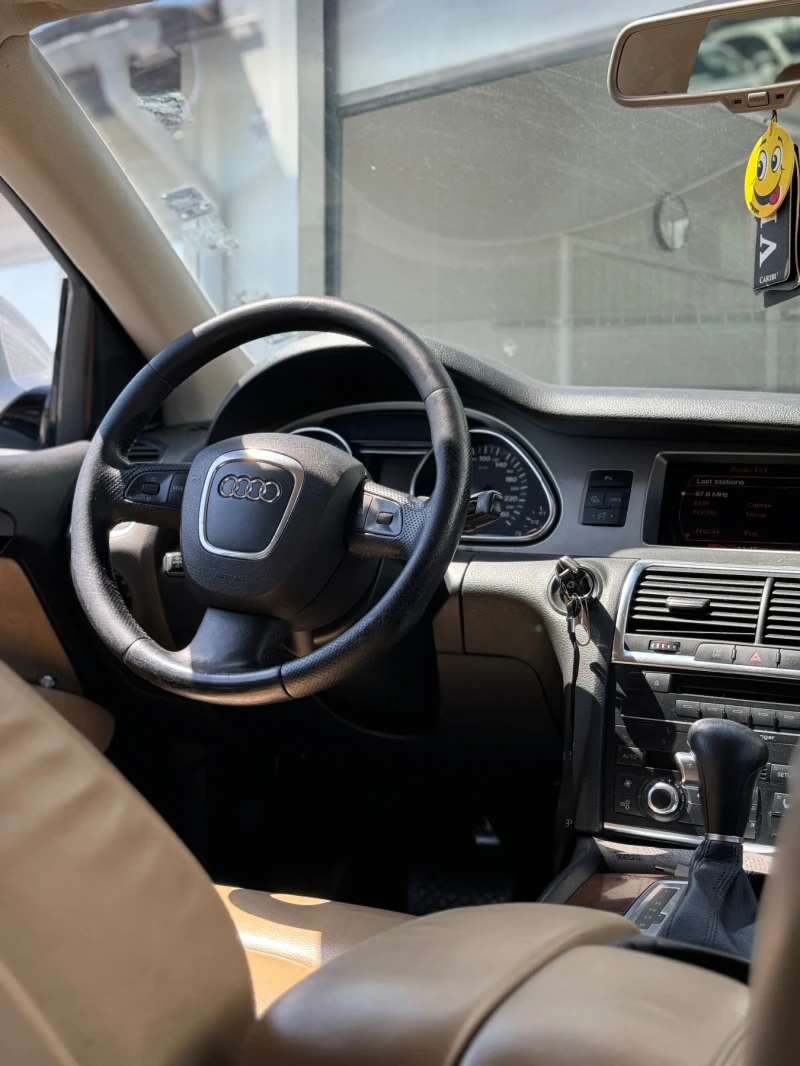 Audi Q7, снимка 4 - Автомобили и джипове - 52579255