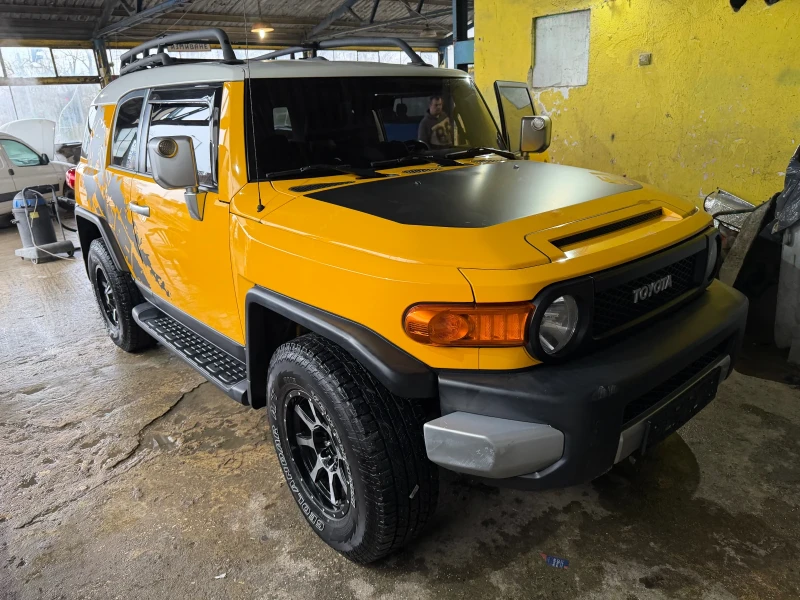 Toyota Fj cruiser 4.0 КАТО НОВА