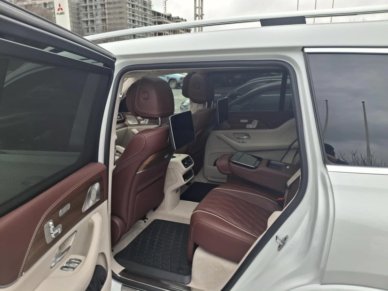 Mercedes-Benz GLS 600 Maybach, снимка 9 - Автомобили и джипове - 53510717