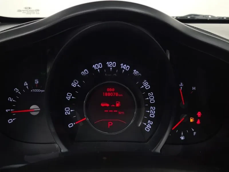 Kia Sportage R Diesel 2Wd Tlx Premium, снимка 8 - Автомобили и джипове - 56000190