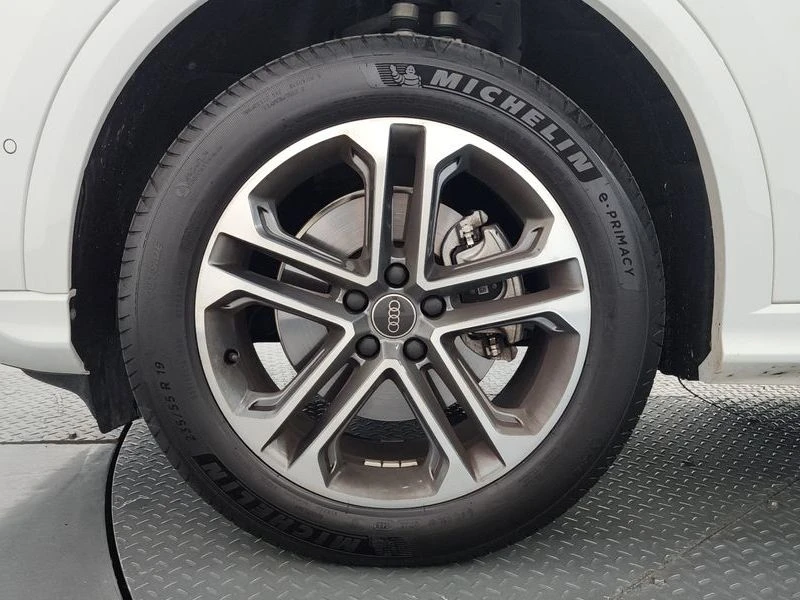 Audi Q5 2.0 DXC Automatic, снимка 5 - Автомобили и джипове - 55802443