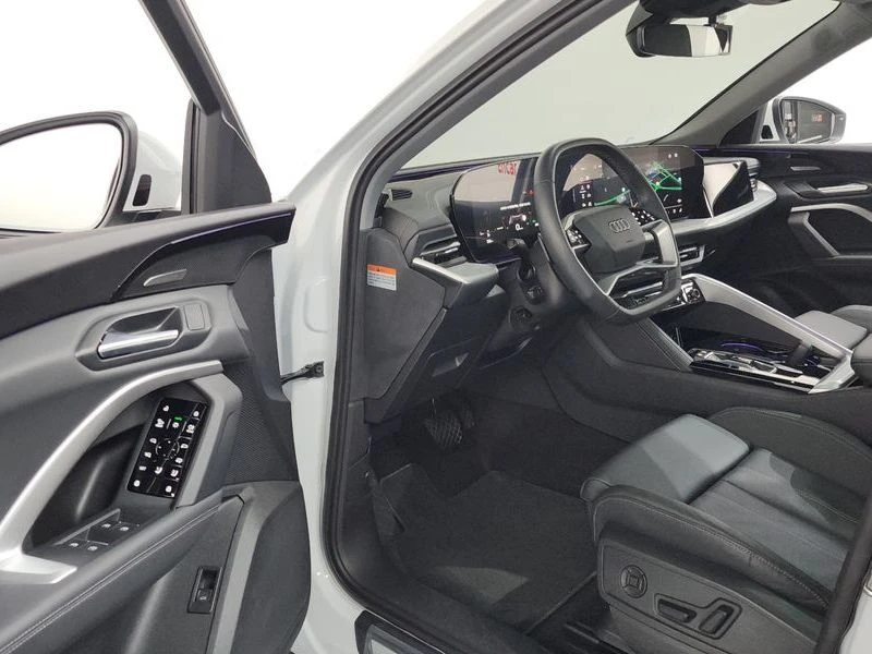 Audi Q5 2.0 DXC Automatic, снимка 10 - Автомобили и джипове - 55802443