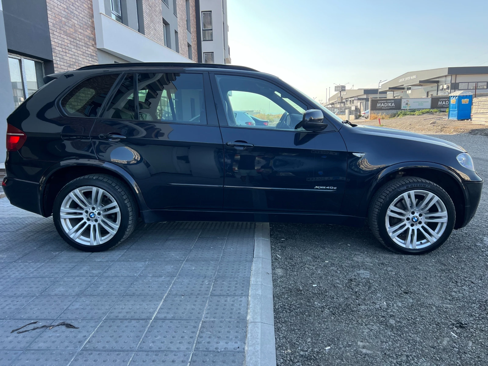 BMW X5 40D M ПАКЕТ ВАКУМ ДИСТАНЦИЯ ПАНОРАМА KEYLESS-GO - изображение 6