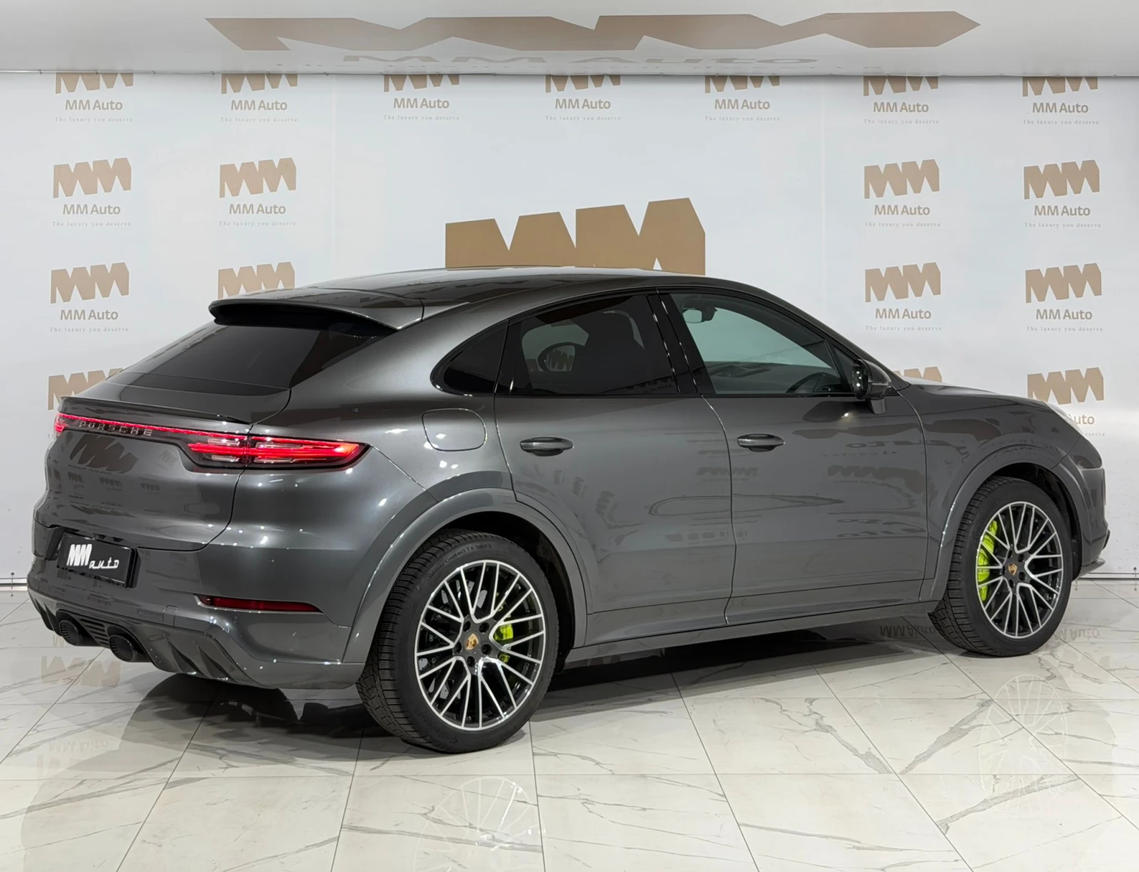 Porsche Cayenne TurboS* E-Hybrid* GT Coupe* Ceramic* Carbon* Chron | Mobile.bg   3