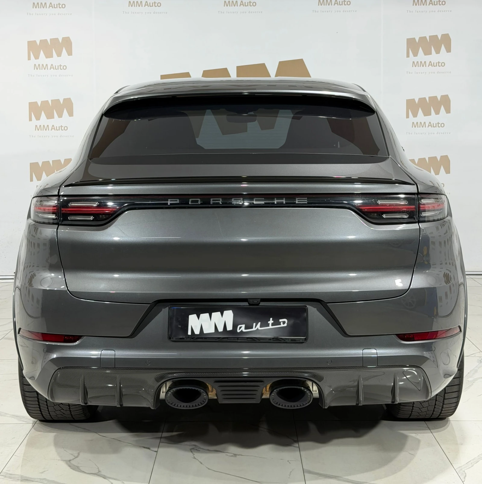 Porsche Cayenne TurboS* E-Hybrid* GT Coupe* Ceramic* Carbon* Chron | Mobile.bg   5
