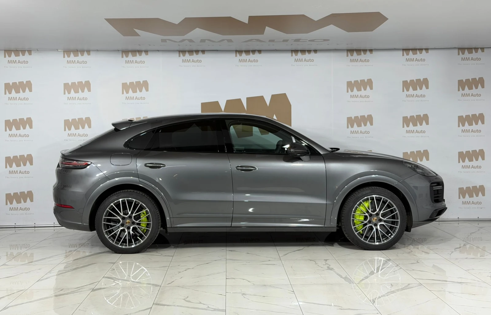 Porsche Cayenne TurboS* E-Hybrid* GT Coupe* Ceramic* Carbon* Chron | Mobile.bg   2