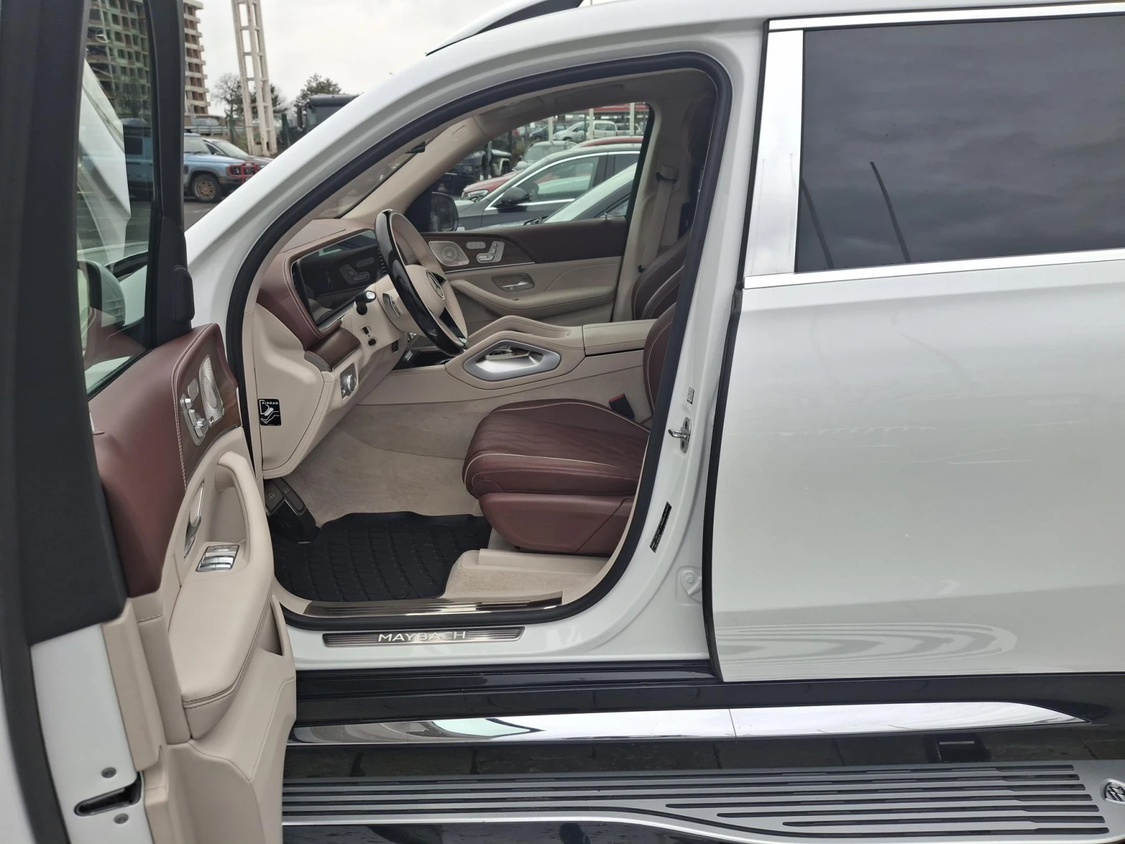 Mercedes-Benz GLS 600 Maybach - изображение 8