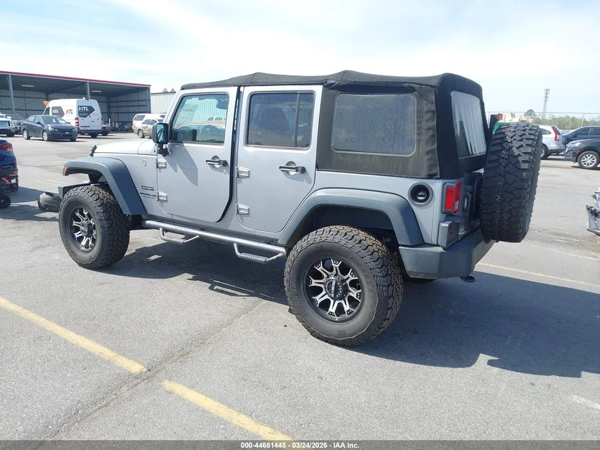 Jeep Wrangler 3.6l Unlimited Sport, снимка 3 - Автомобили и джипове - 54038920