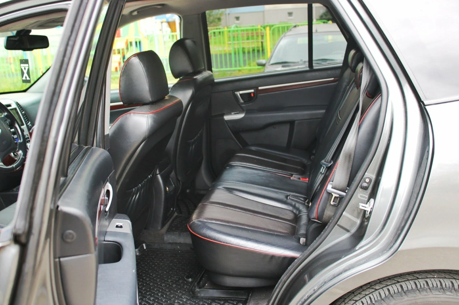 Hyundai Santa fe 2.7 БЕНЗИН\ГАЗ, снимка 11 - Автомобили и джипове - 54283577