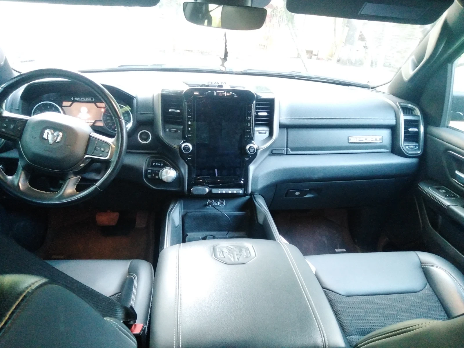 Dodge RAM 1500 Sport HEMI 5.7, снимка 9 - Автомобили и джипове - 54708686