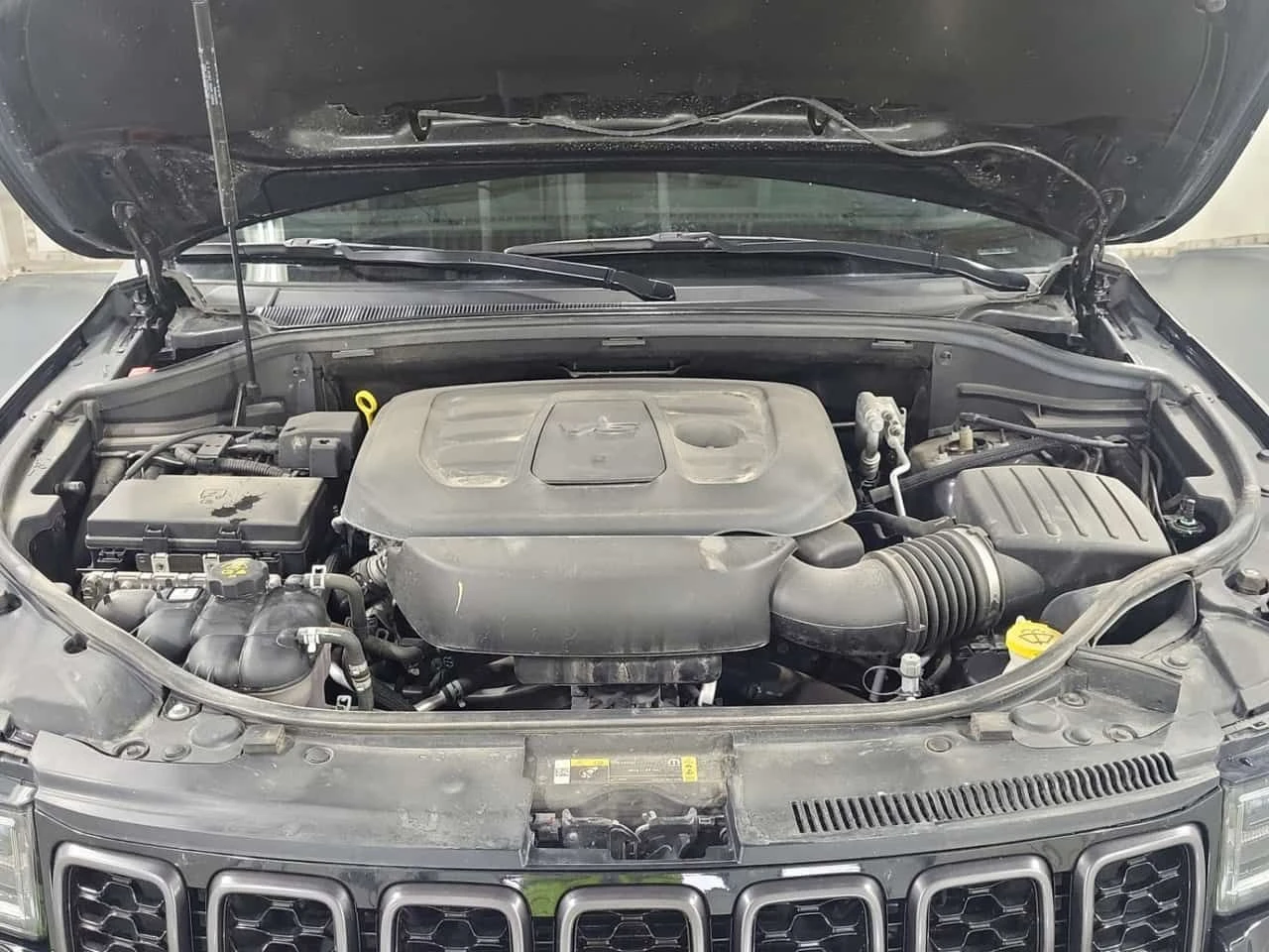 Jeep Grand cherokee HIGH ALTITUDE/CARFAX /ФИНАНСИРАНЕ, снимка 16 - Автомобили и джипове - 55000814