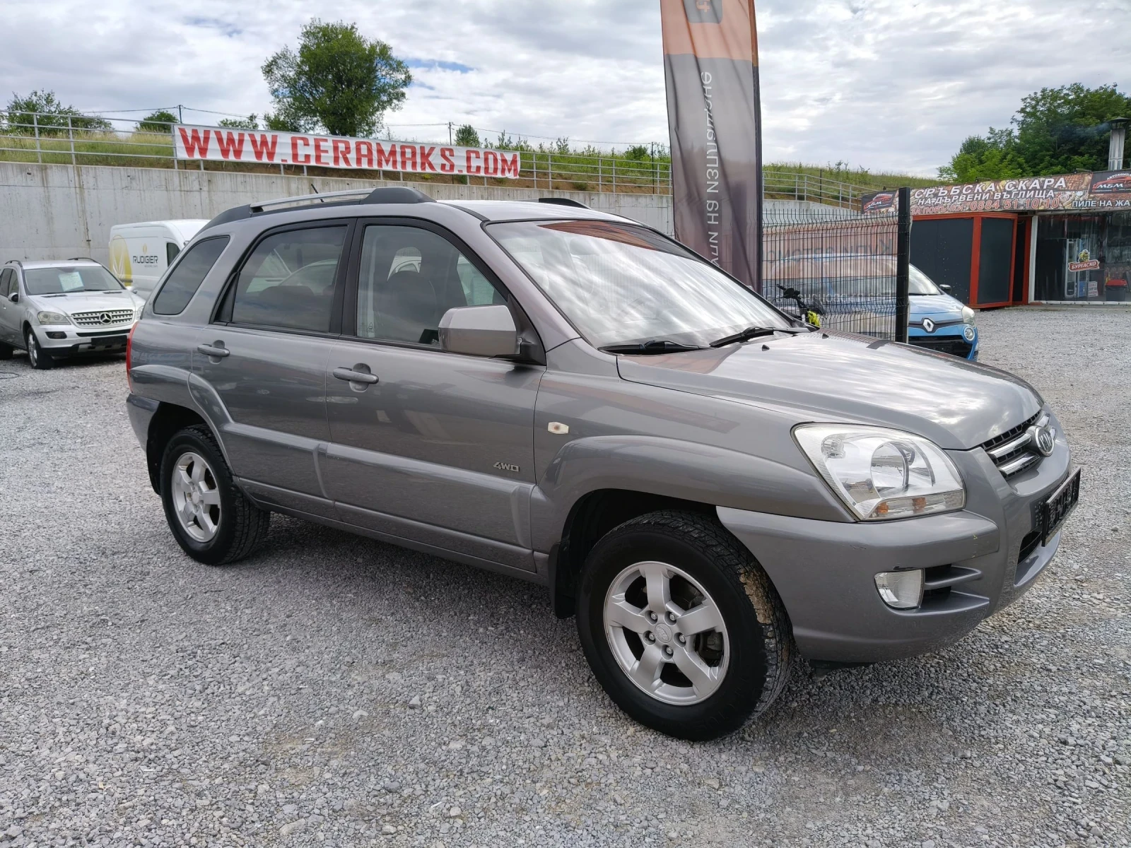 Kia Sportage 2.0i газ/бензин, снимка 2 - Автомобили и джипове - 55139562