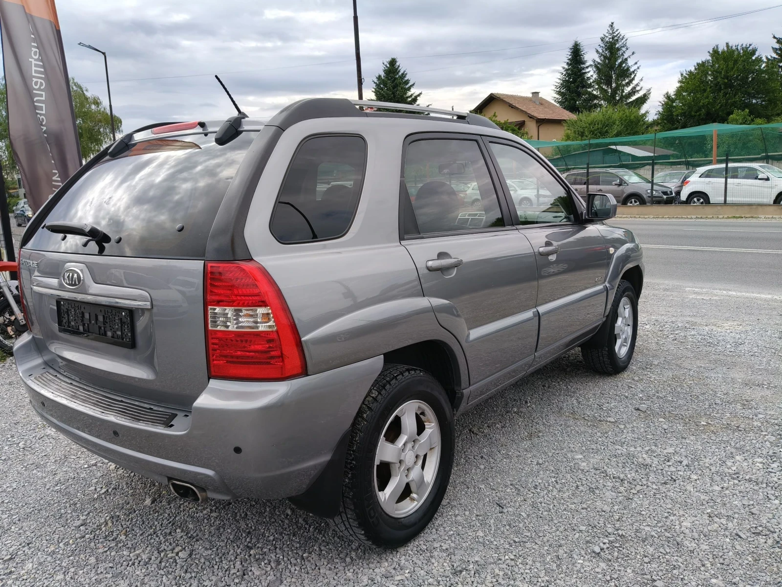 Kia Sportage 2.0i газ/бензин, снимка 5 - Автомобили и джипове - 55139562