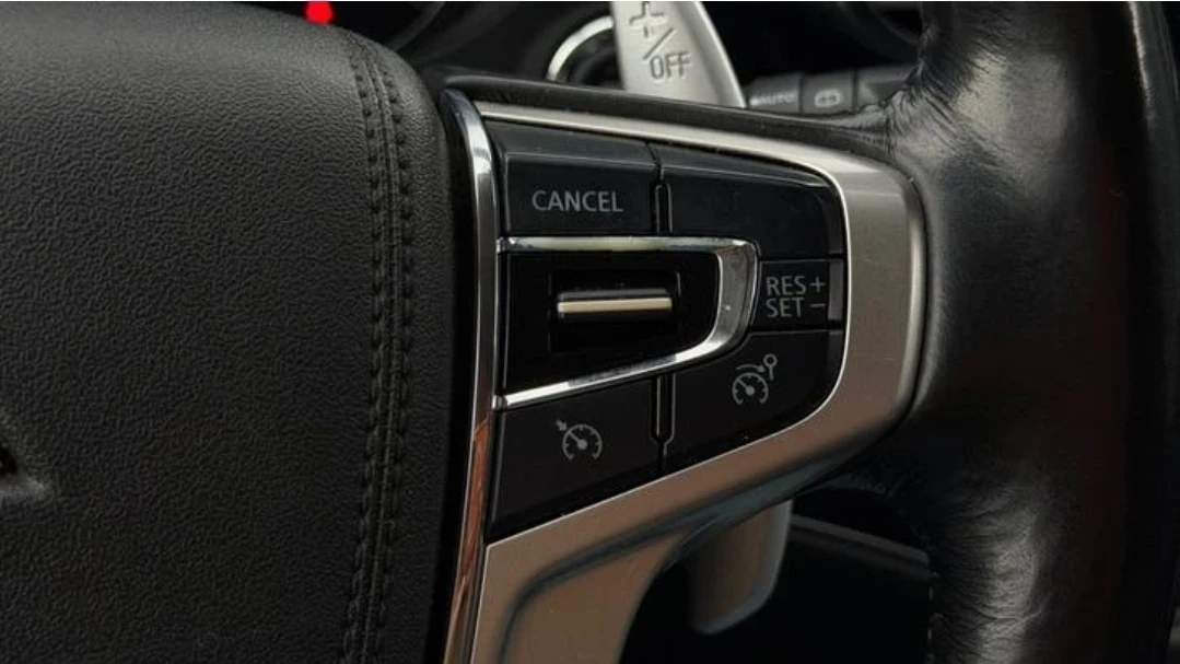 Mitsubishi Outlander DIAMOND PHEV, Уникален, снимка 16 - Автомобили и джипове - 55317949