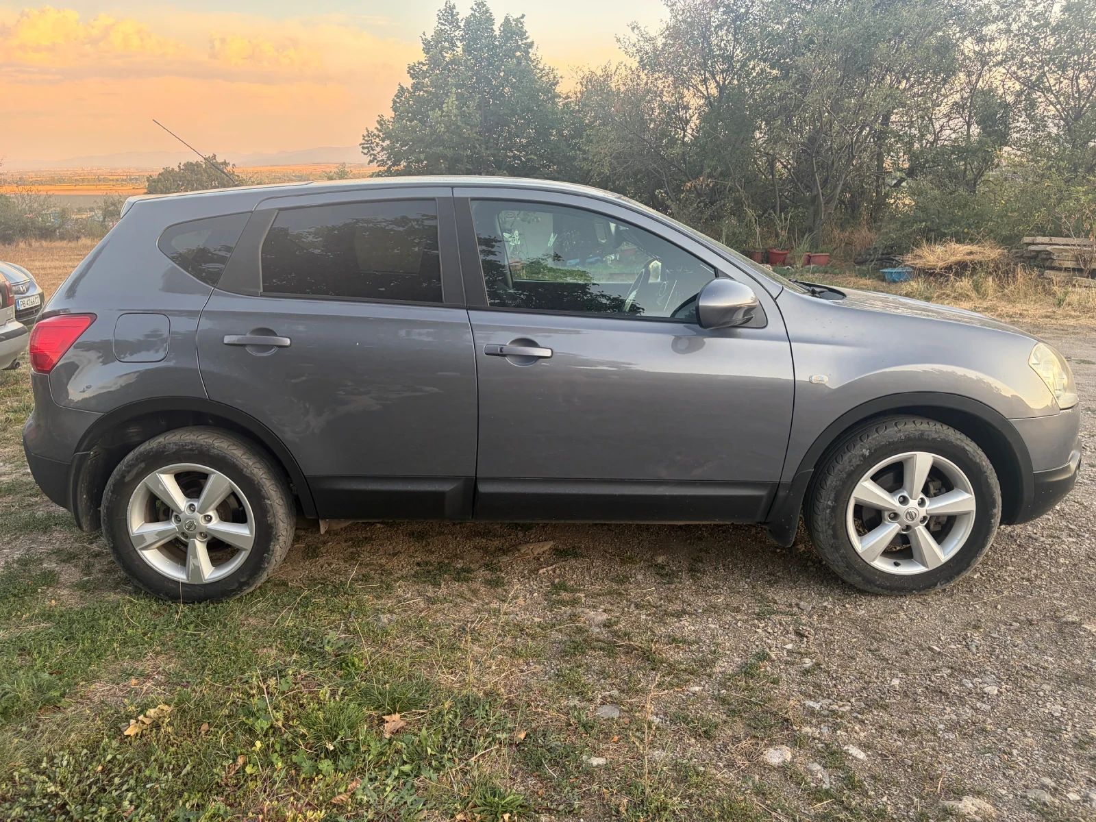 Nissan Qashqai, снимка 4 - Автомобили и джипове - 55944535