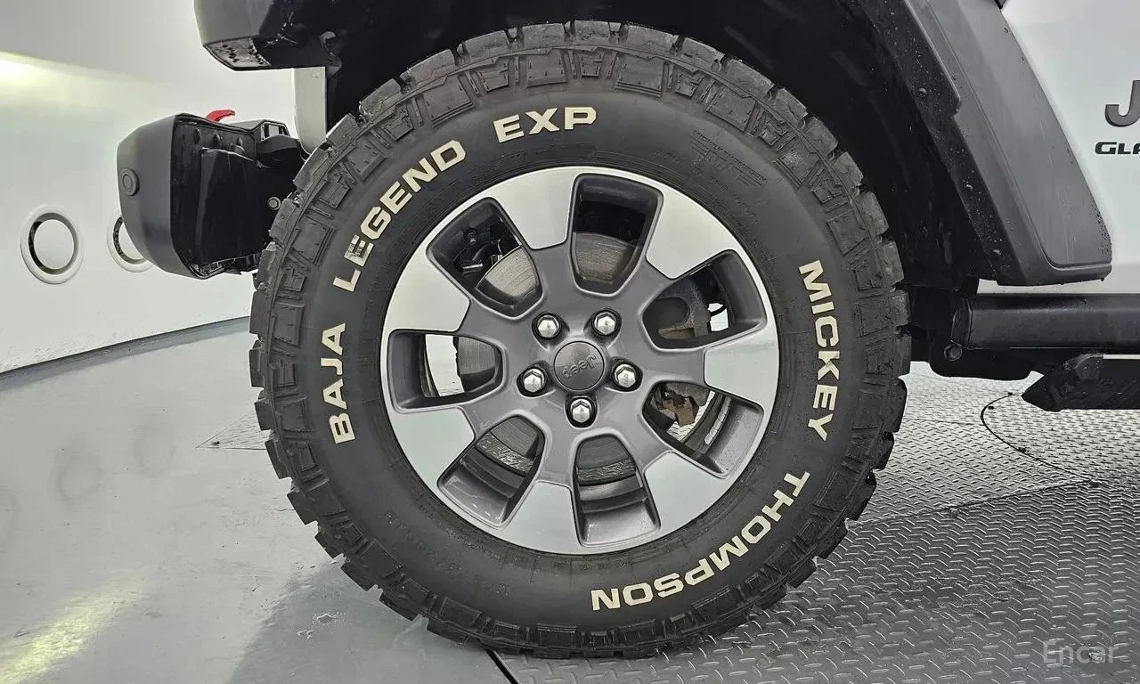 Jeep Gladiator, снимка 5 - Автомобили и джипове - 56706801