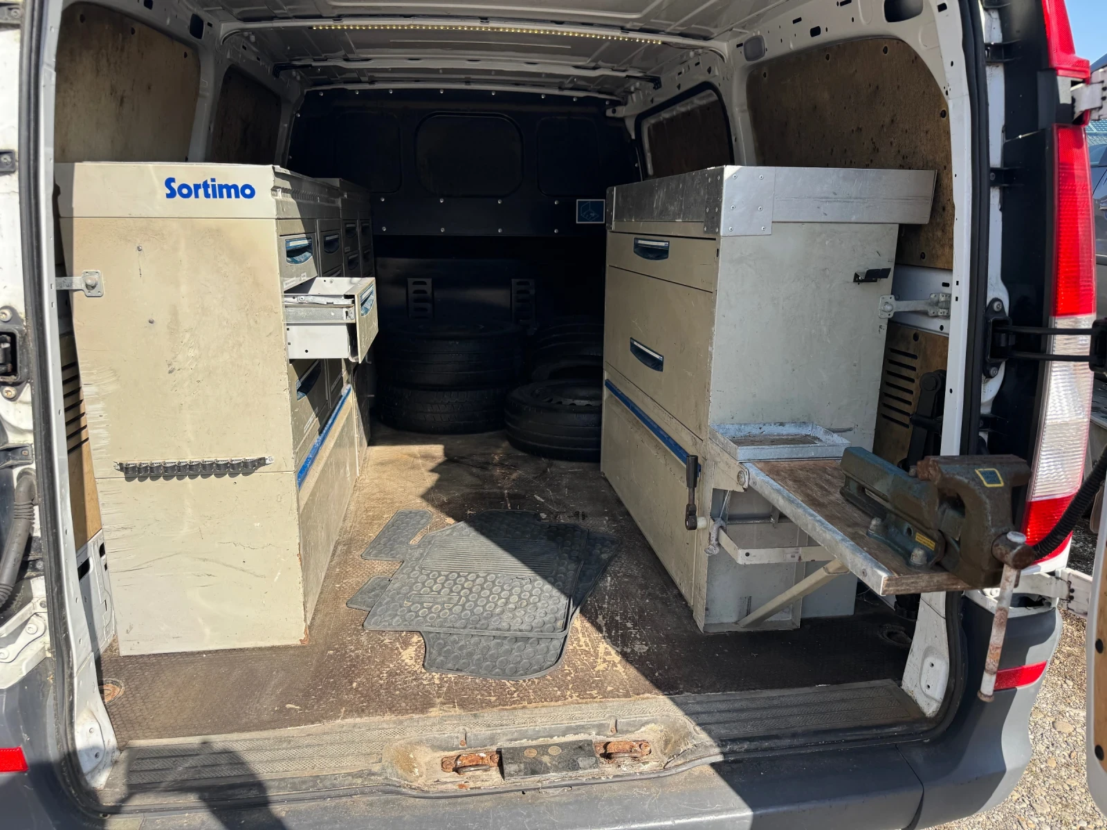 Mercedes-Benz Vito 115 Уникат Без Аналог, снимка 15 - Бусове и автобуси - 54098189