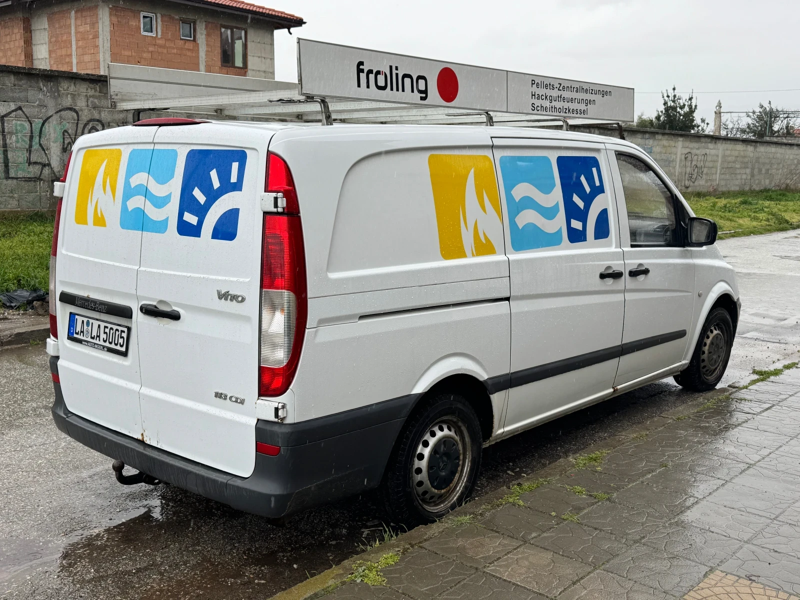 Mercedes-Benz Vito 115 Уникат Без Аналог, снимка 3 - Бусове и автобуси - 54098189