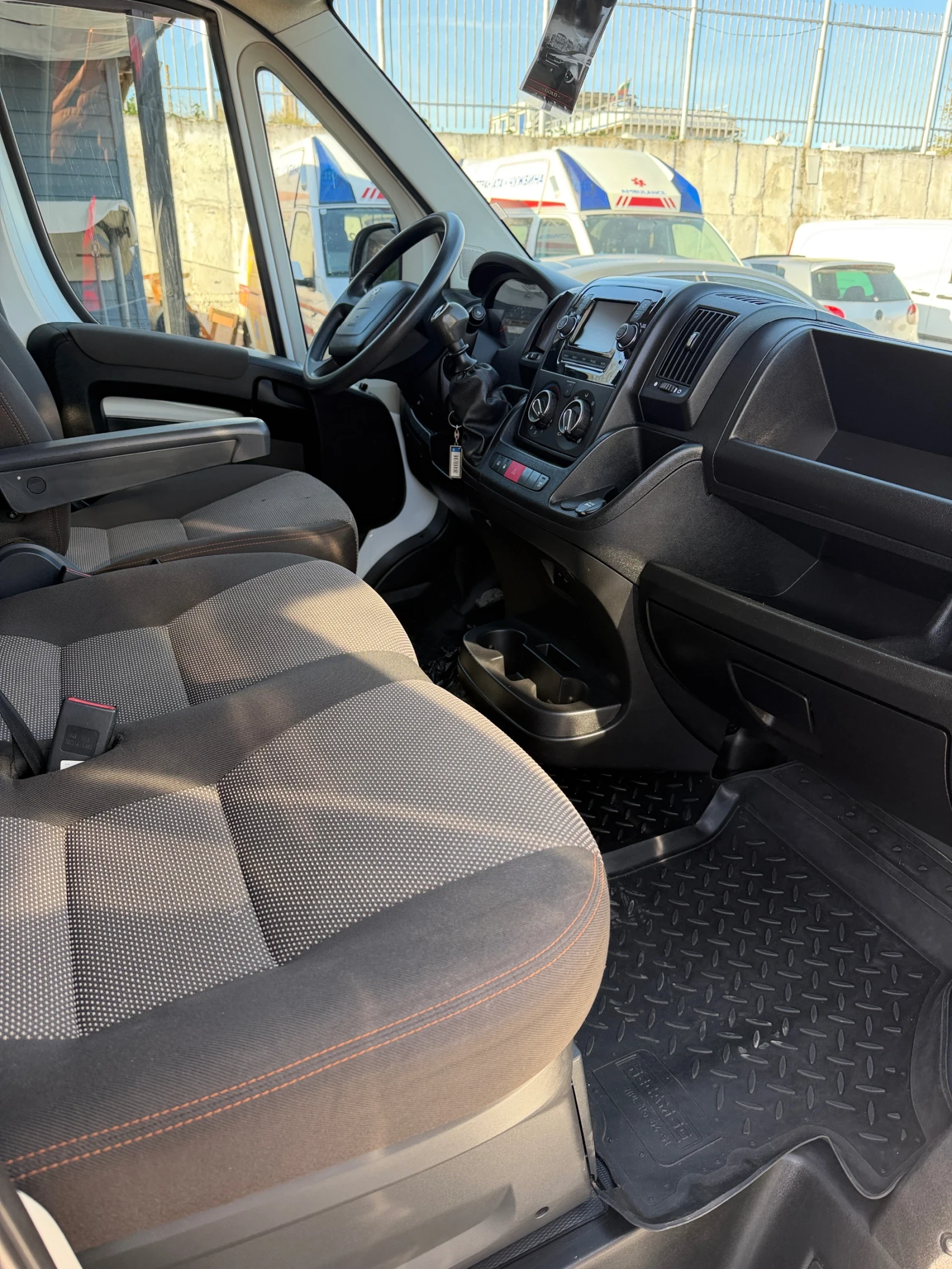 Peugeot Boxer Бартер лизинг, снимка 7 - Бусове и автобуси - 54670833