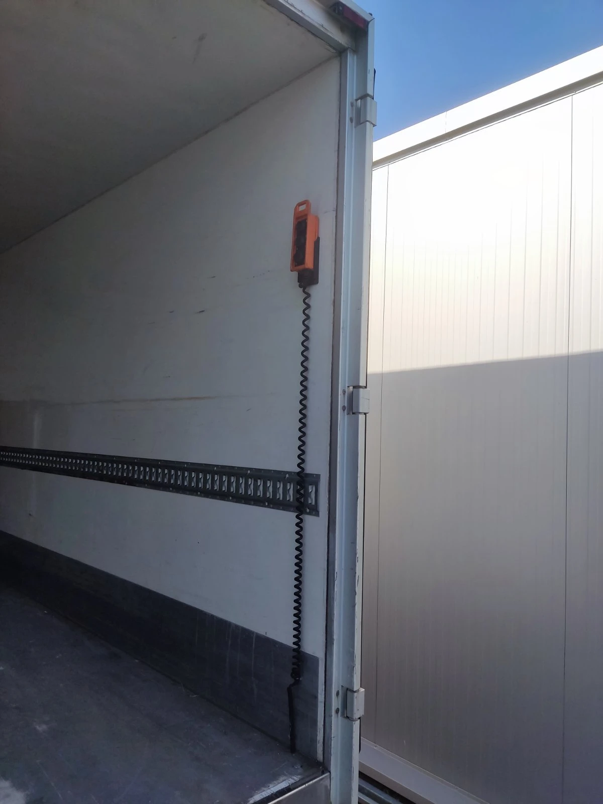 Nissan Kabstar Хладилен - изображение 6