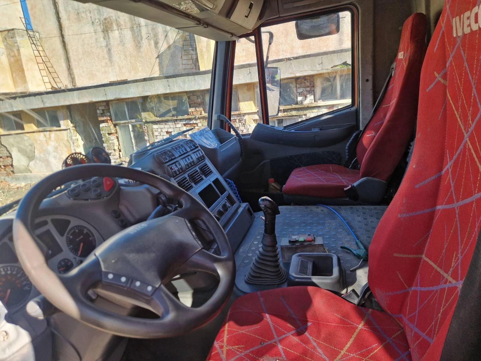 Iveco Trakker  - изображение 5