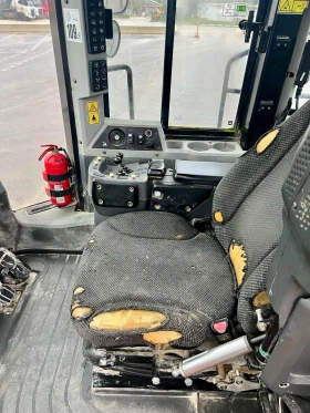   Caterpillar 980K | Mobile.bg    11