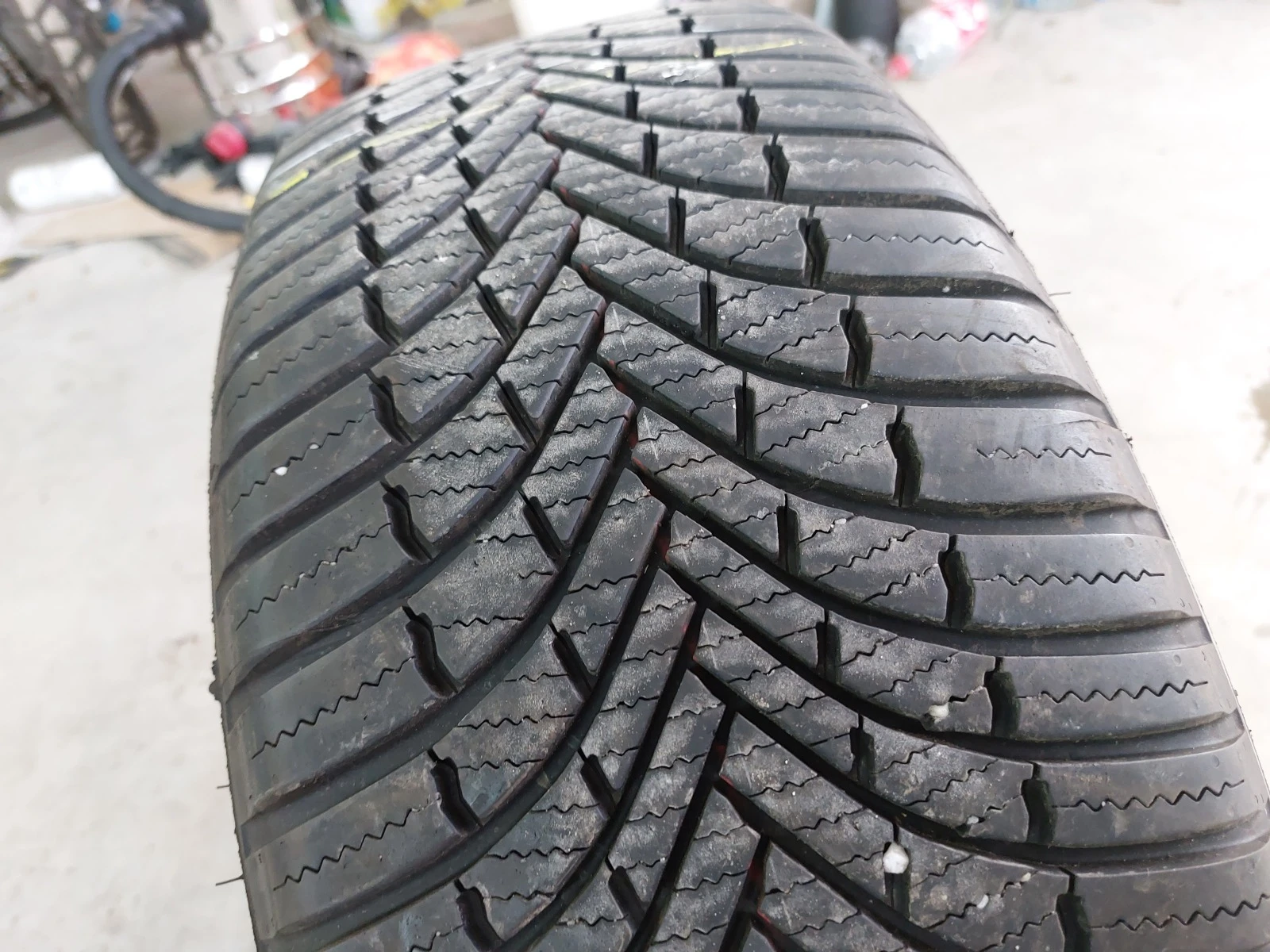 ���� 215/55R17 | Mobile.bg � ����������� 1