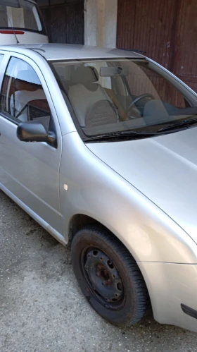 Skoda Fabia, снимка 5 - Автомобили и джипове - 53657601