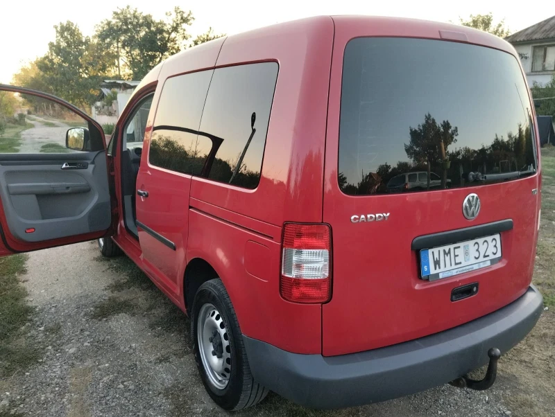 VW Caddy, снимка 14 - Автомобили и джипове - 47316338