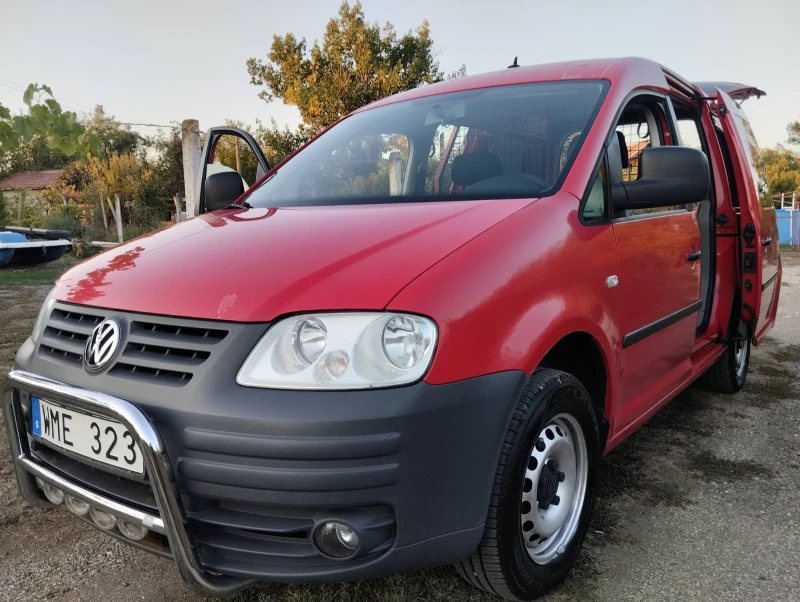 VW Caddy, снимка 13 - Автомобили и джипове - 47316338