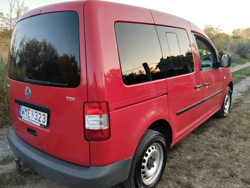 VW Caddy, снимка 2 - Автомобили и джипове - 47316338