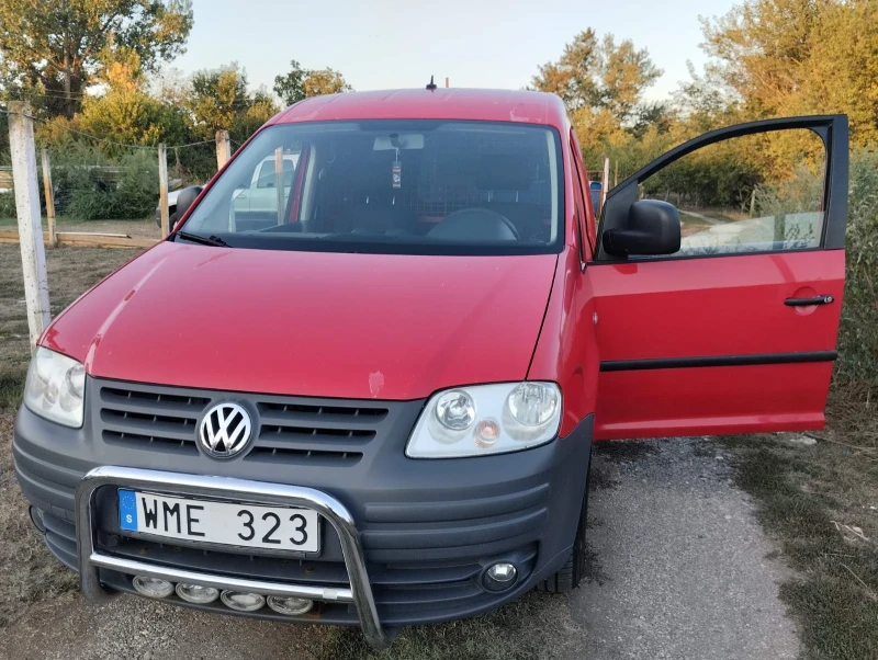 VW Caddy, снимка 17 - Автомобили и джипове - 47316338